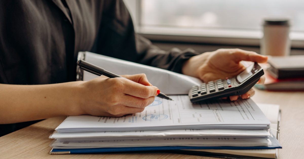 how to understand and calculate employee turnover costs